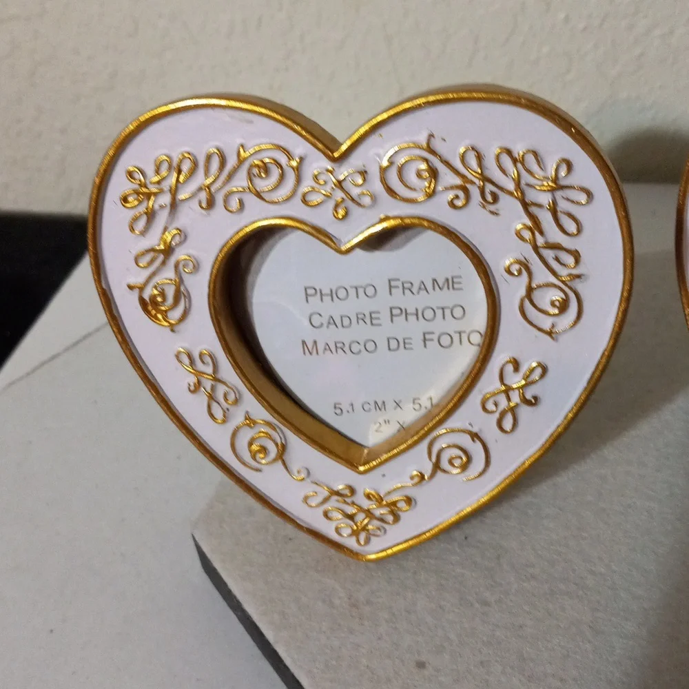 2 Mini Curquia Picture Frames